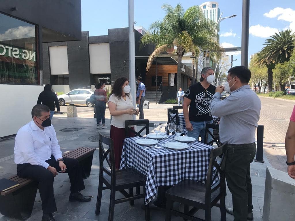 Se determinó que el corredor de la Avenida Juárez es idóneo para la colocación de terrazas. (Verónica López)
