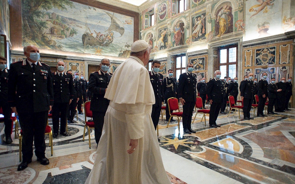 El Vaticano ha reforzado sus medidas contra el covid-19 al resurgir el brote en Italia./ efe