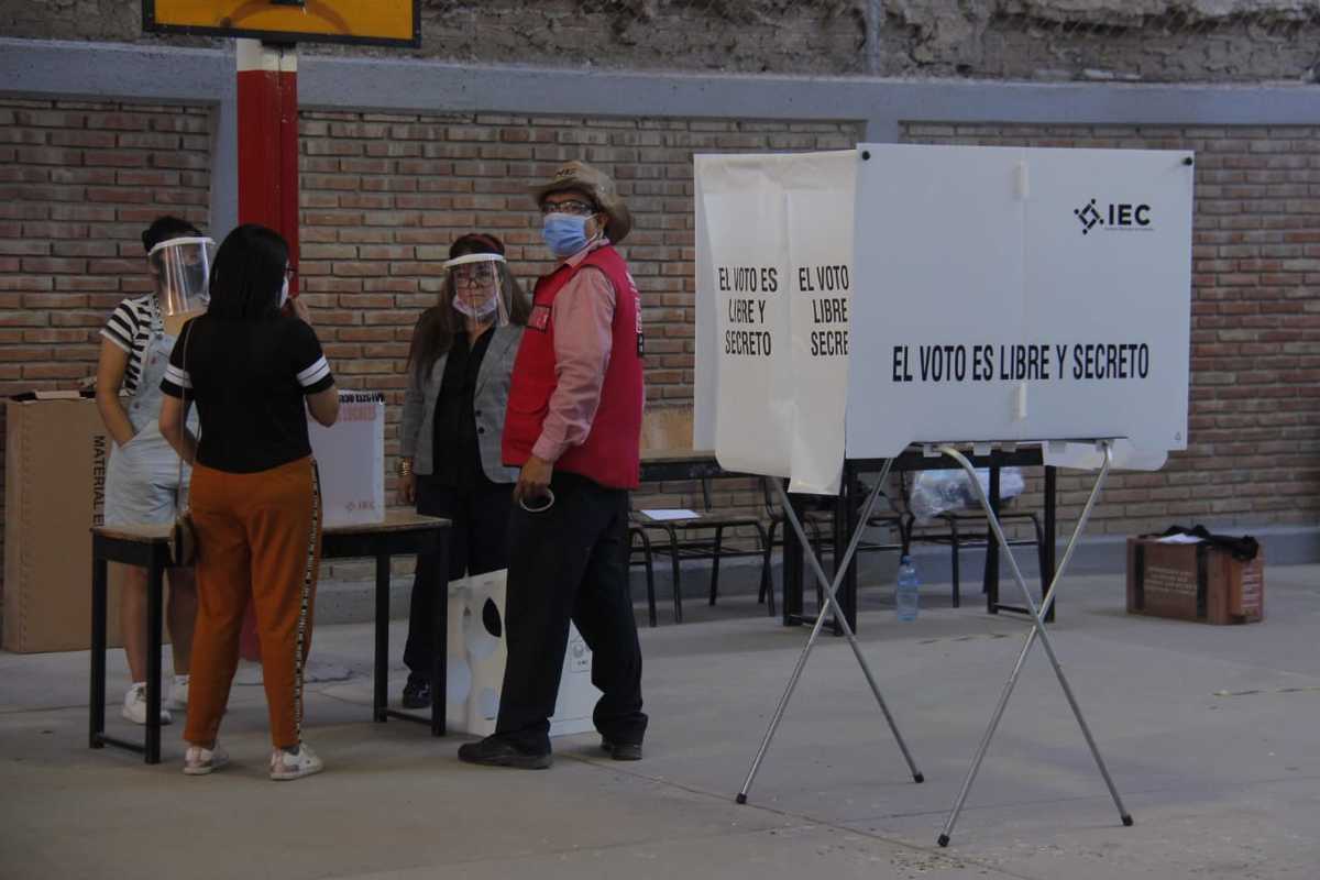 Instalación de casillas en elecciones de Coahuila 2020. (Manuel Guadarrama)