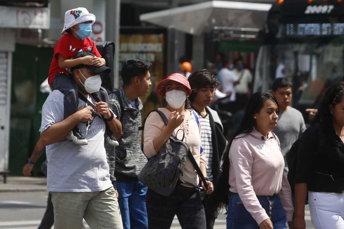 La pandemia de coronavirus sigue activa en México (Ariana Pére)
