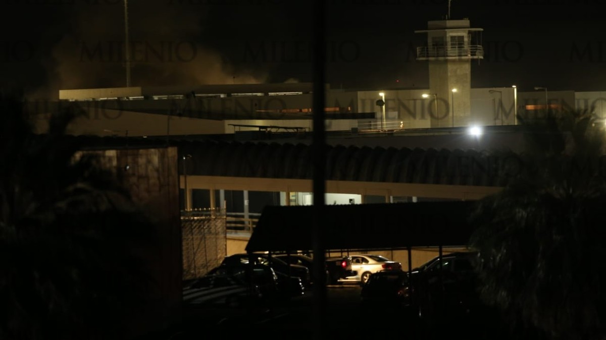 El personal de custodios utilizó extinguidores de las propias instalaciones penitenciarias y lograron controlar las llamas. Foto: Roberto Alanís