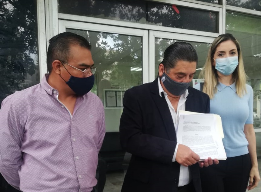 Denuncian a San Pedro por presunta ilegalidad en caso Telmex. Foto: Eduardo Mendieta.
