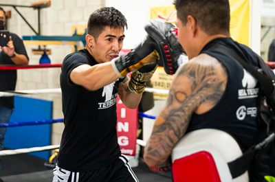 Leo Santacruz abrió su campo de entrenamiento previo a su pelea a con Gervonta Davis (Esther Lin/SHOWTIME)