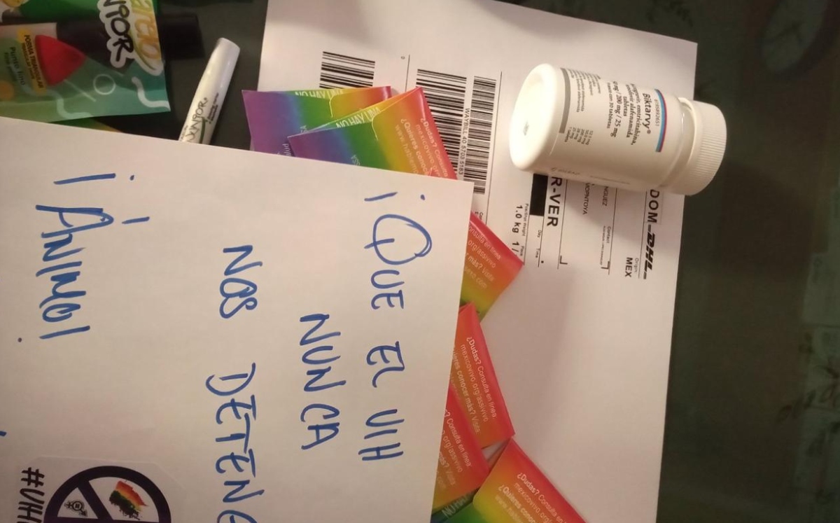 Ante pandemia, donan medicamentos a personas con VIH. (Especial)
