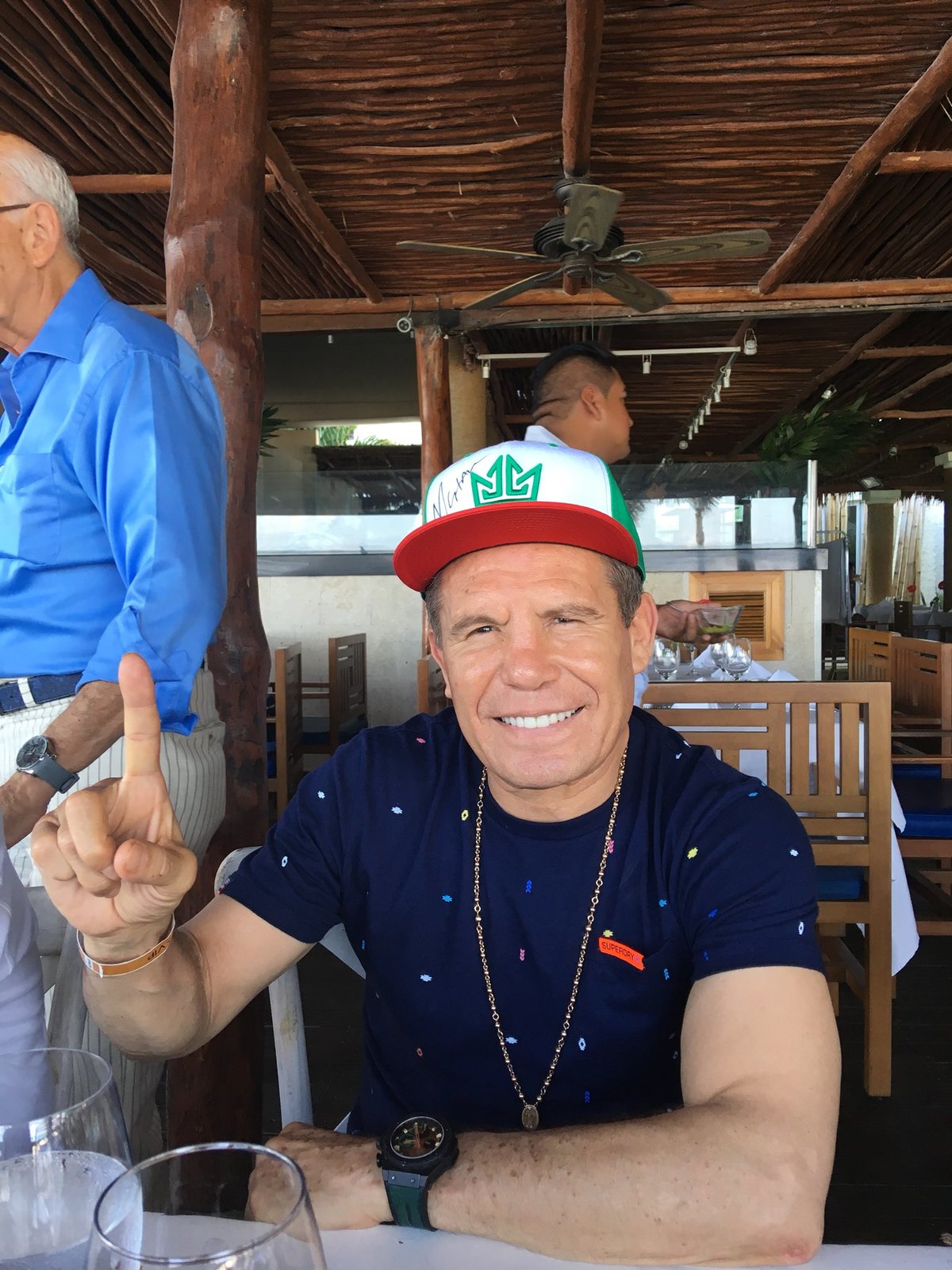 Julio César Chávez (Twitter)