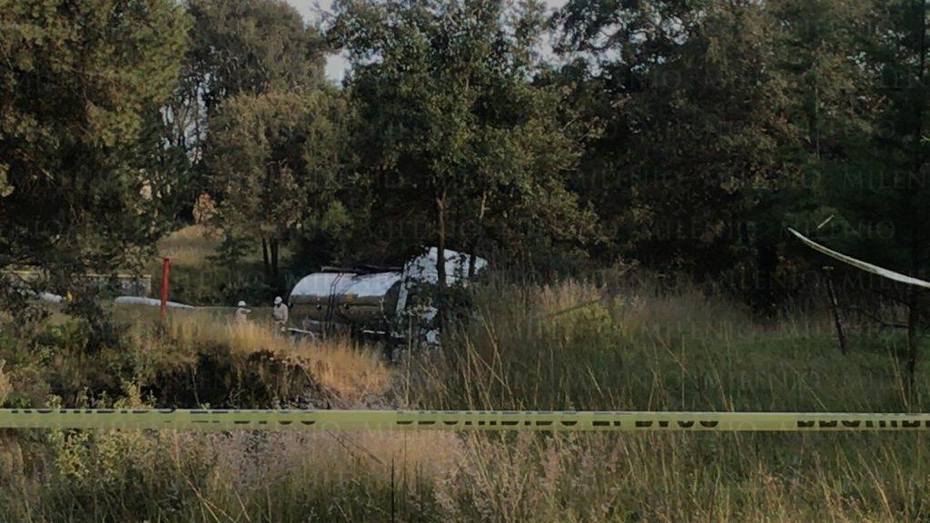 Trasladaron la pipa cargada con el combustible. (Andrés Sánchez)