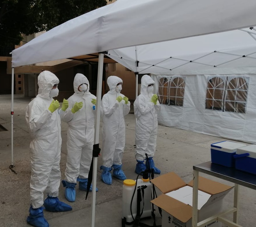 La pandemia ha redescubierto valores y virtudes de la profesión médica como su humanismo y vocación de servicio. (Oficina de prensa: UAdeC)