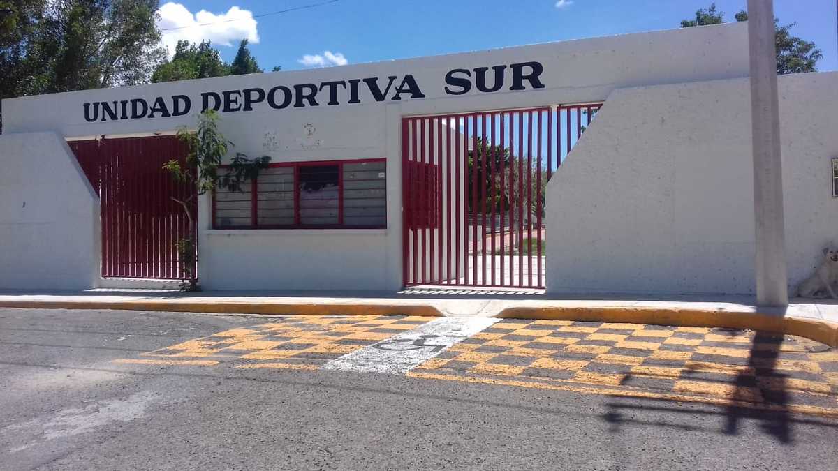 Unidades Deportivas se mantienen abiertas. (Apolonia Amayo)