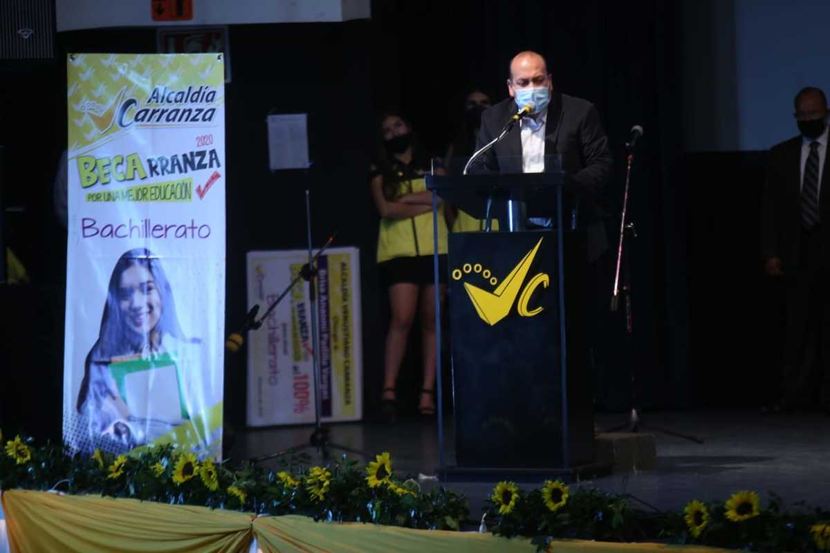 Julio César Moreno Rivera en Centro Cultural Carranza para dar inicio al programa ''Becarranza''/ ( Juan Carlos Bautista)