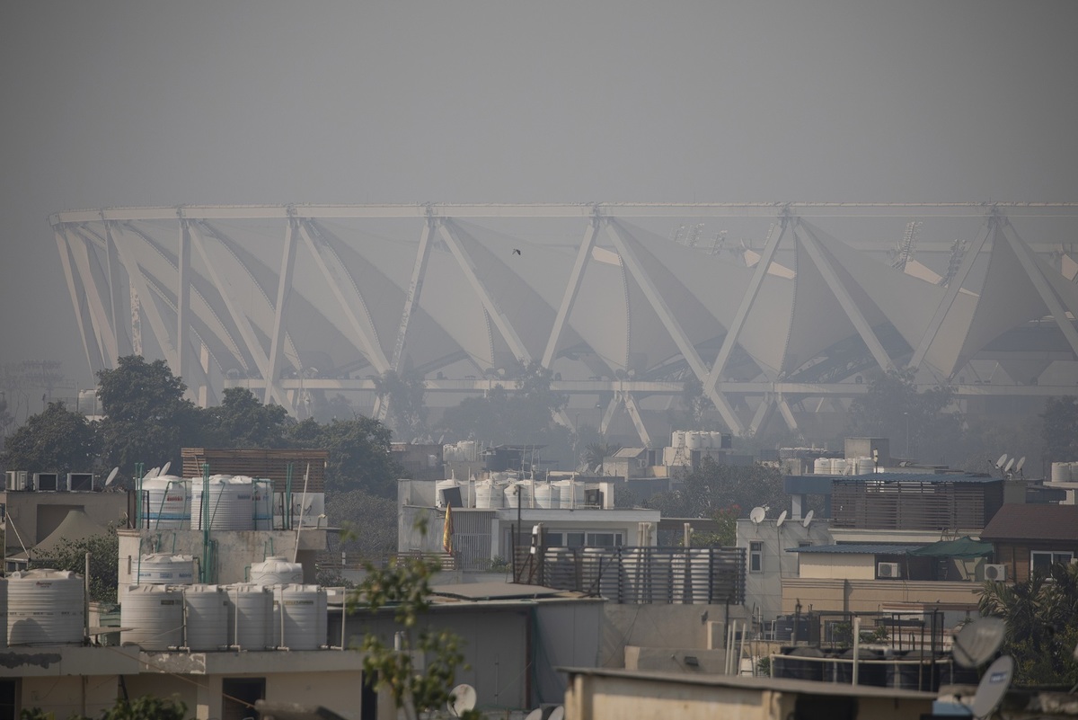 La niebla superó diez veces la medida diaria recomendada de contaminación, indicada por la OMS. (AFP)
