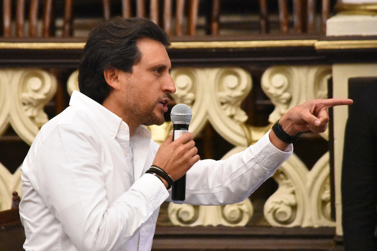 El diputado, José Juan Espinosa durante sesión ordinaria del Congreso del Estado. (Agencia Enfoque/Archivo)