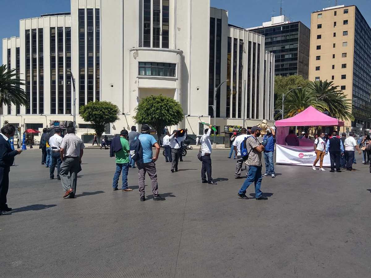 La circulación está afectada a la altura de la Torre del Caballito.