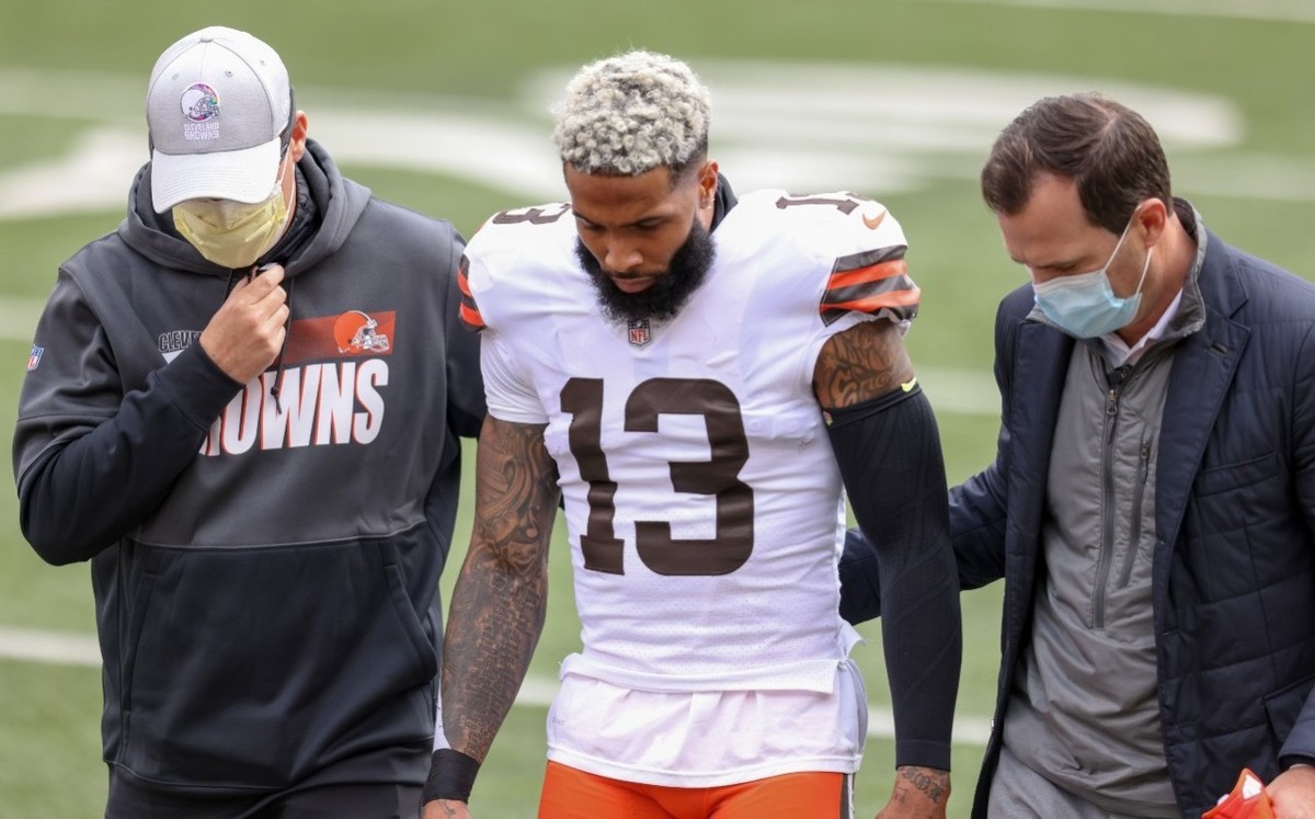 Odell Beckham Jr. sufrió fuerte lesión ante los Bengals (AFP)