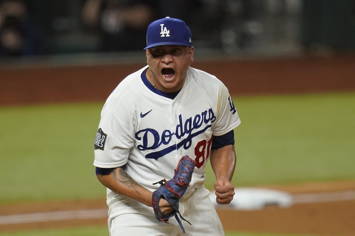 Víctor González, pitcher de los Dodgers de Los Ángeles (AP)