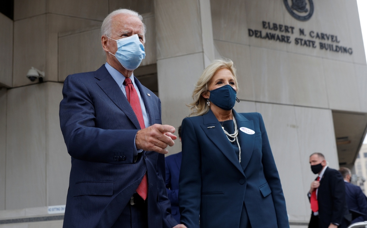 El candidato a la presidencia de Estados Unidos, Joe Biden, votó anticipadamente. (Reuters)