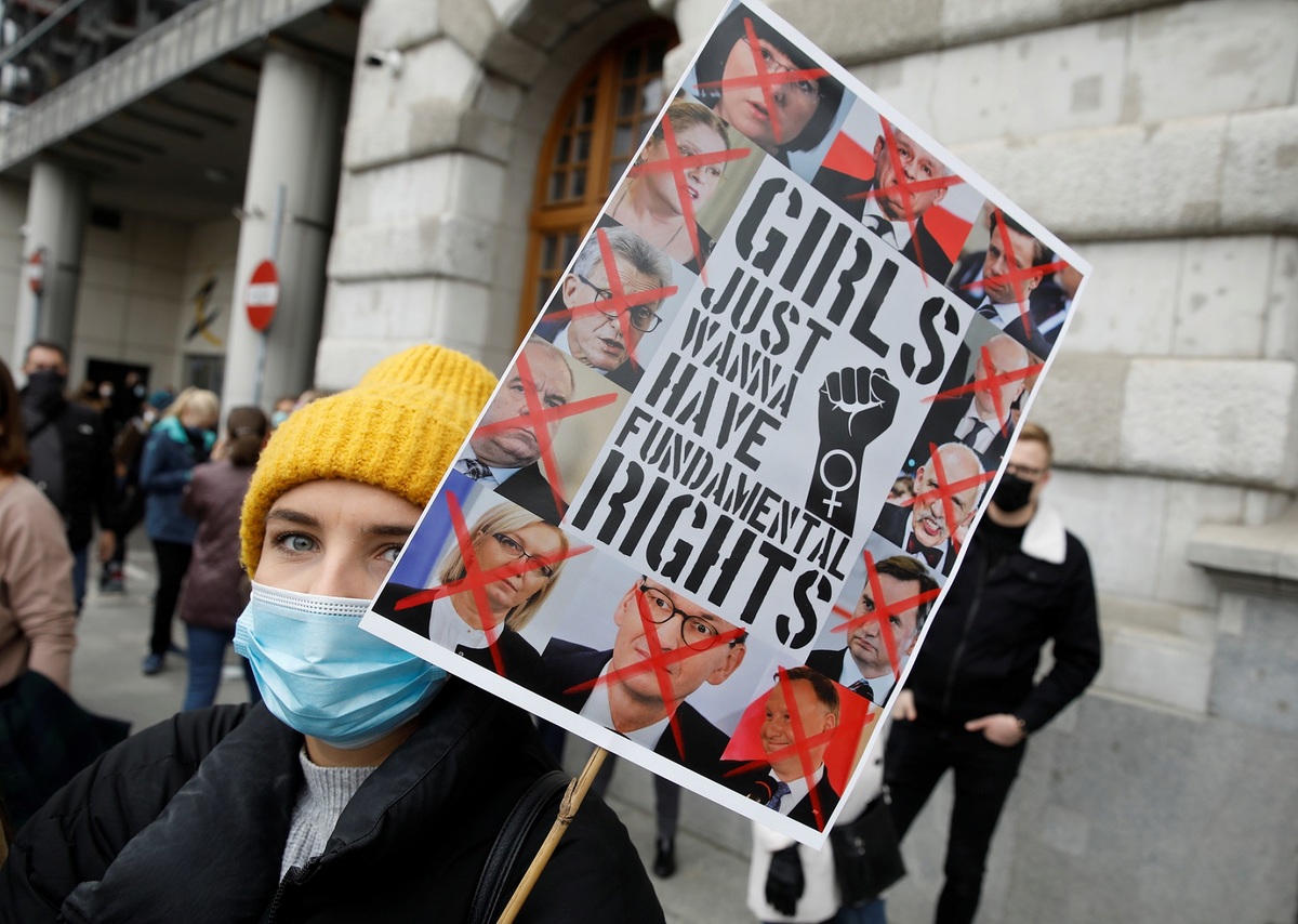 Luego de la prohibición del aborto, las mujeres tienen prevista una huelga nacional en Polonia. (Reuters)