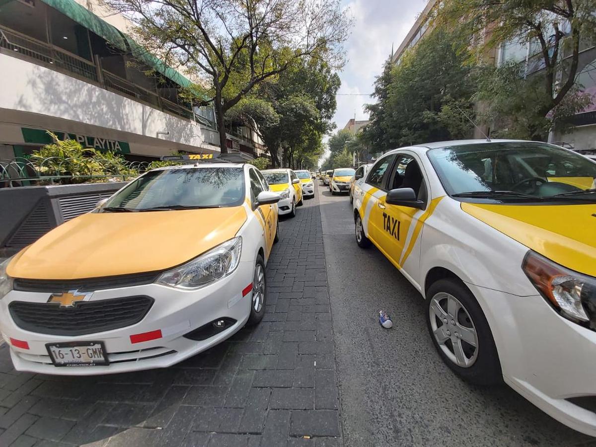 Taxistas, dispuestos a aplicar tarifas justas durante botón de emergencia. (Milenio)