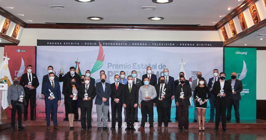 Este jueves se hizo entrega del Premio Estatal de Periodismo en Coahuila. (Especial)