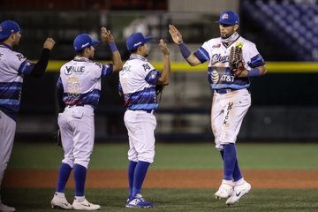 Con poderosa ofensiva, Charros barre a las Águilas. (Cortesía)