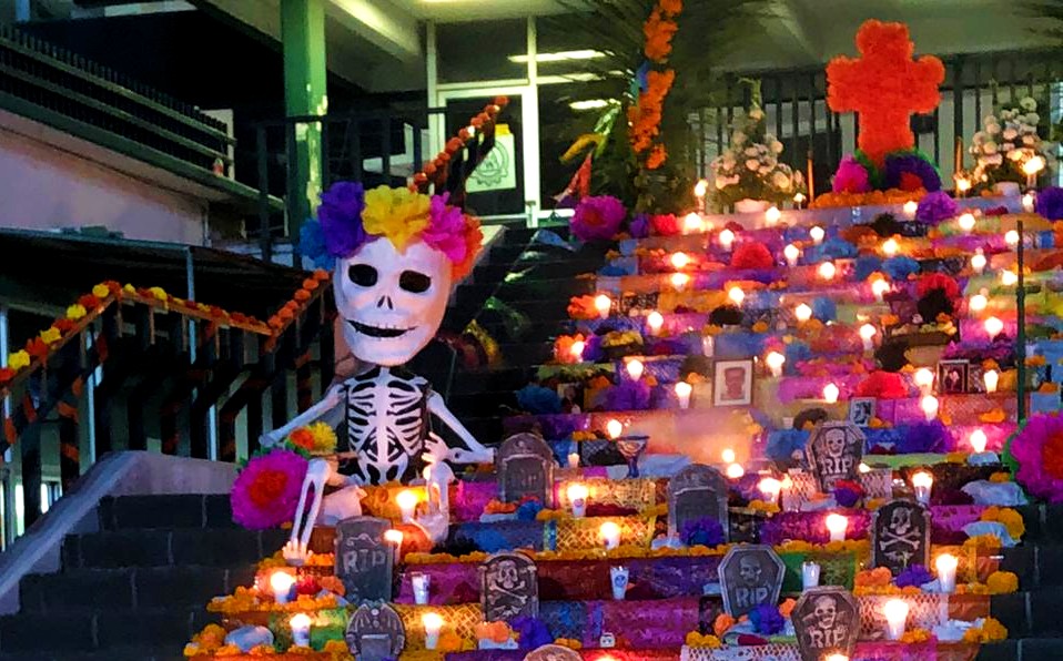 Altar de muertos del IMSS