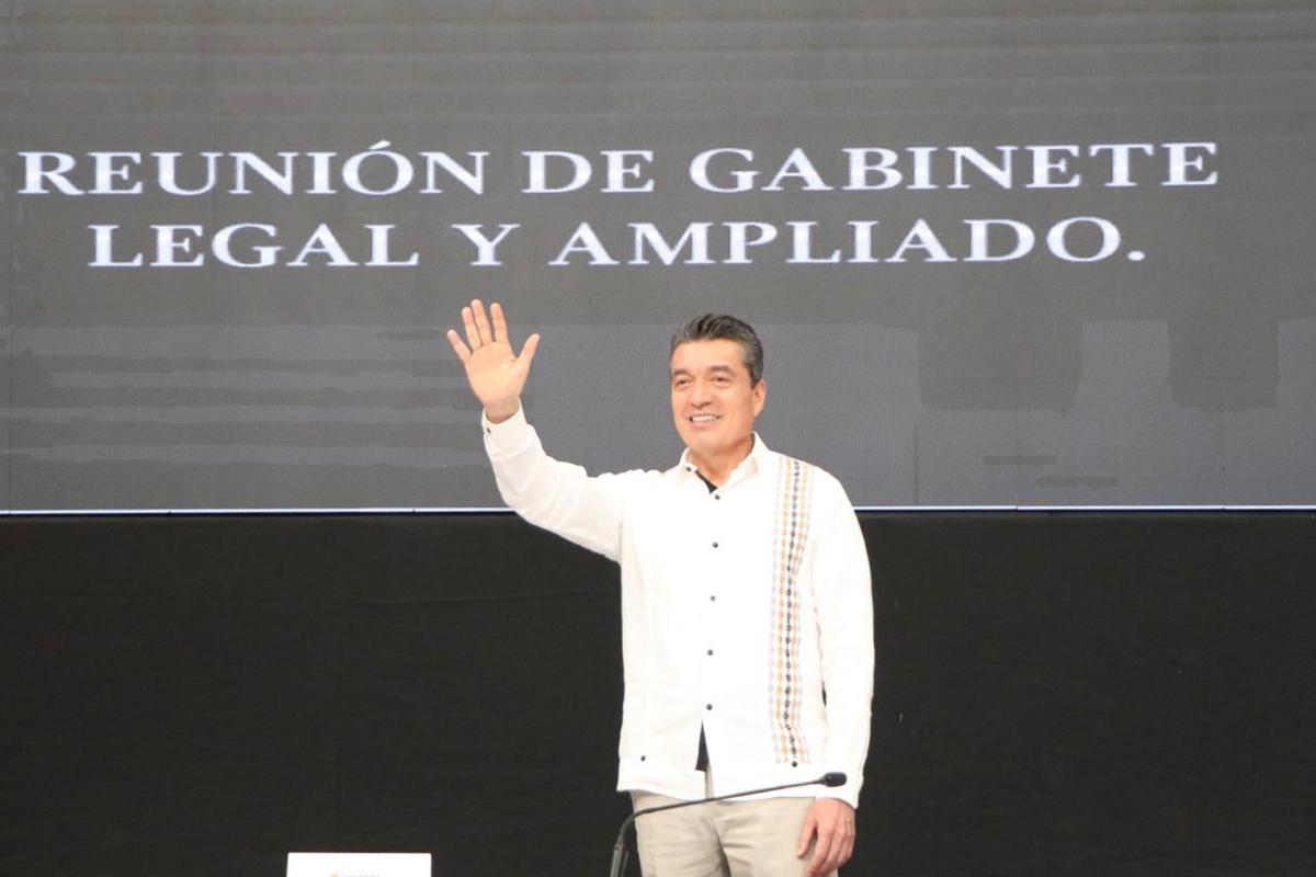 El gobernador Rutilio Escandón anunció el reto durante una reunión con su gabinete legal. (Especial)