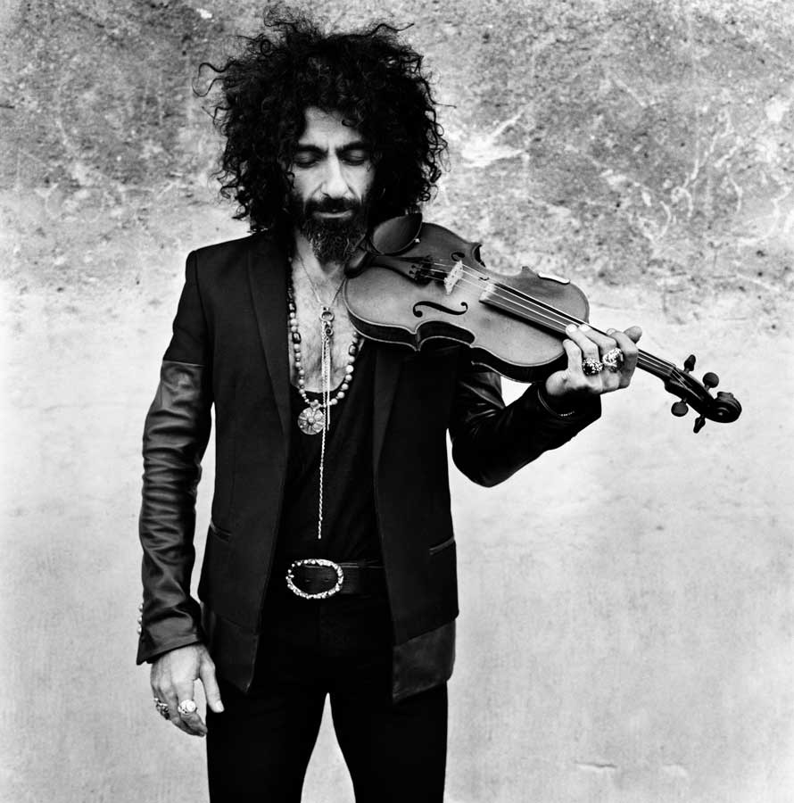 Campus Virtual UDG 3D debuta con concierto del violinista Ara Malikian (Especial).