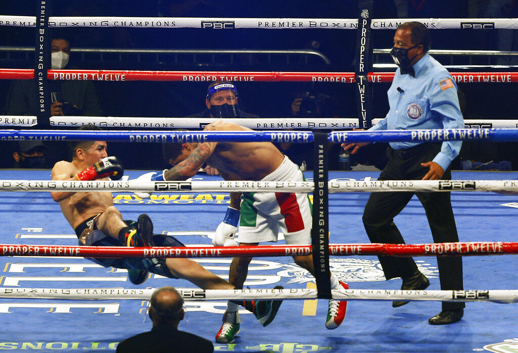 Con espectacular nocaut, Gervonta Davis derrota a Leo Santacruz (AP)