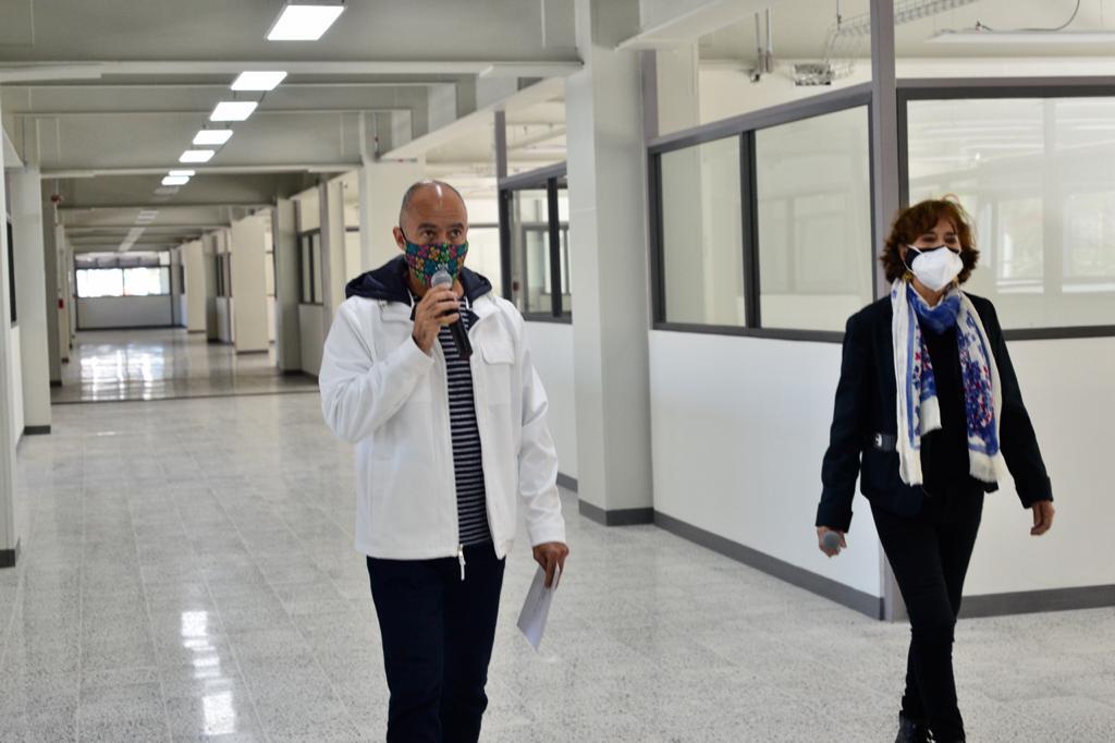 Autoridades capitalinas recorren instalaciones del IEMS Iztapalapa | Especial