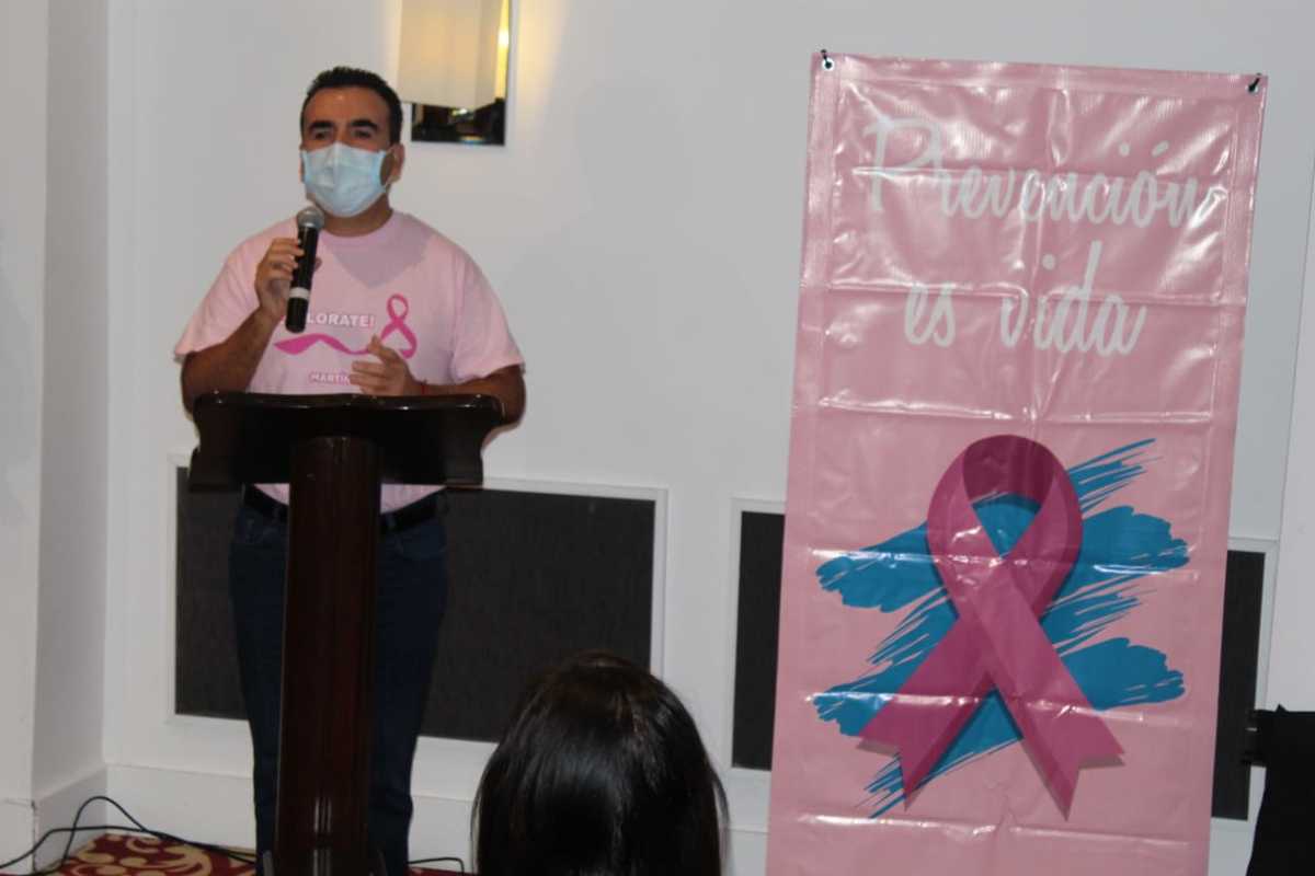 Cierran ciclo de campaña sobre cáncer de mama en Monterrey. Foto: Especial.