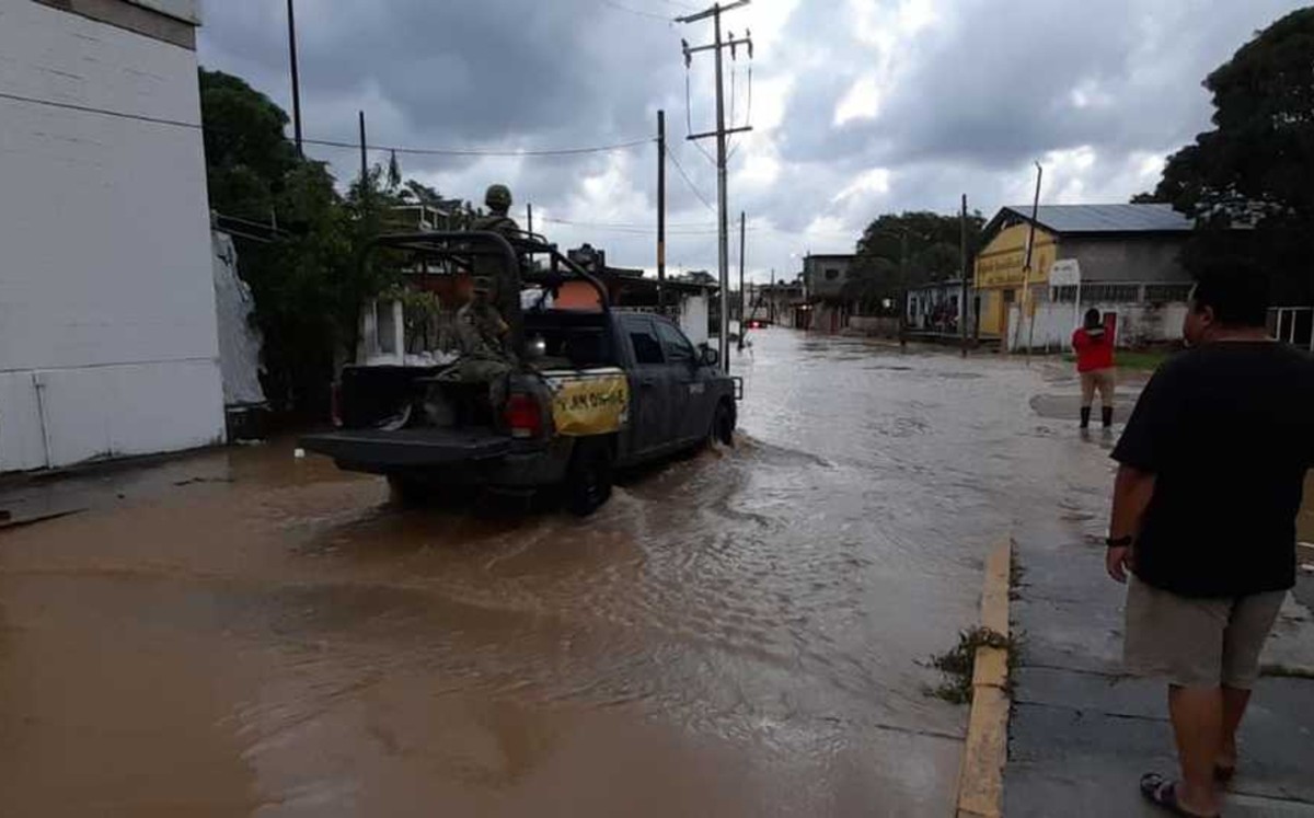 Activan Plan DN-III-E en Veracruz tras desbordamiento de ríos