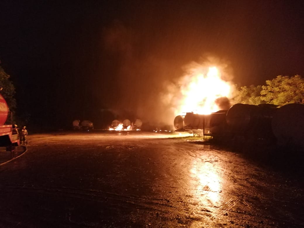 Autoridades indicaron que no se reportan personas muertas o heridas.