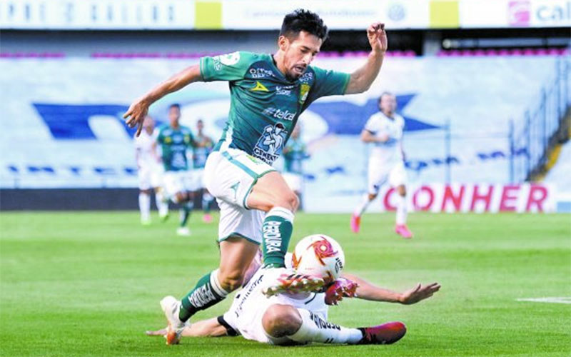 Fernando Navarro es un referente del León. (Imago7)