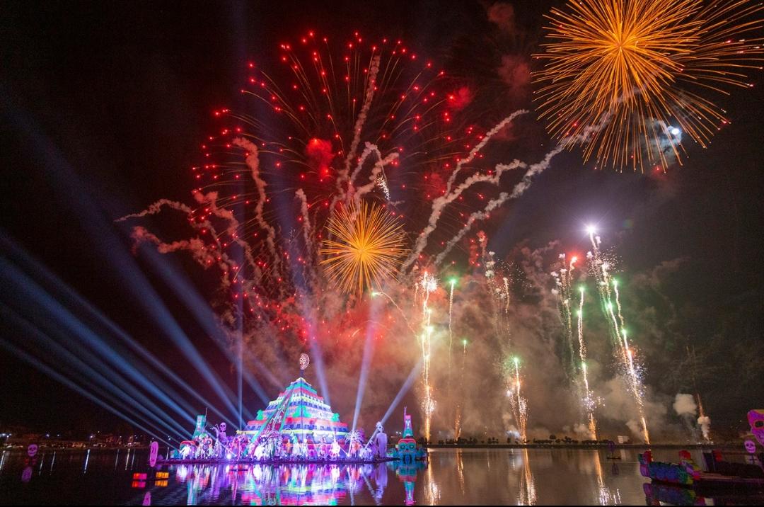 Se llevó a cabo la vigésimo quinta edición del festival de la luz y de la vida. (Andrés Lobato)