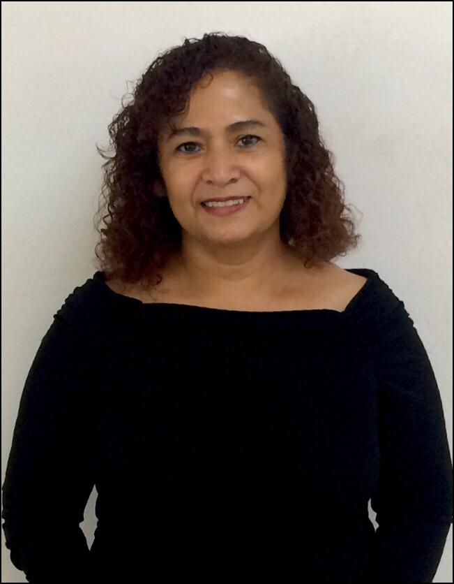 La maestra Magdalena Hernández Martínez da clases de bachillerato en la ciudad de Torreón. (Cortesía)