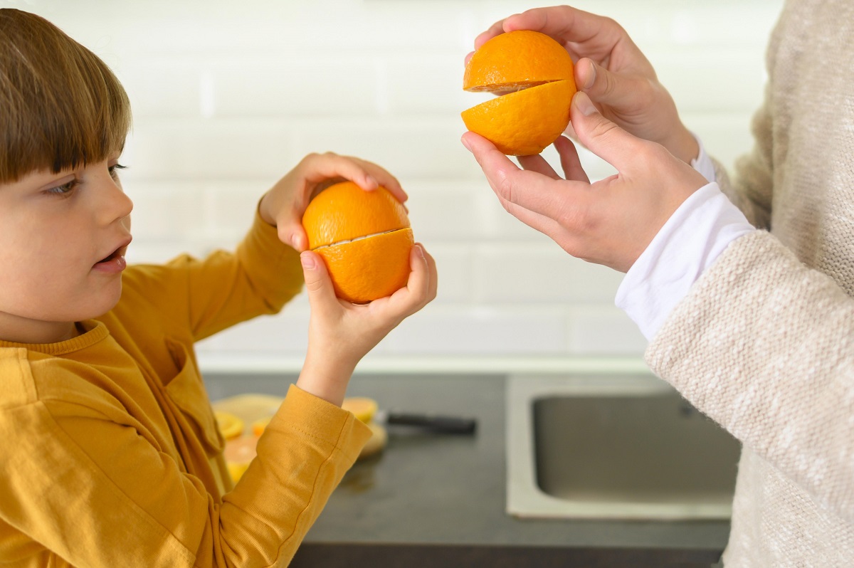 Limón, brocolí, kiwi y papaya son algunos de los alimentos que ayudan a reforzar el sistema inmune. (Freepik)