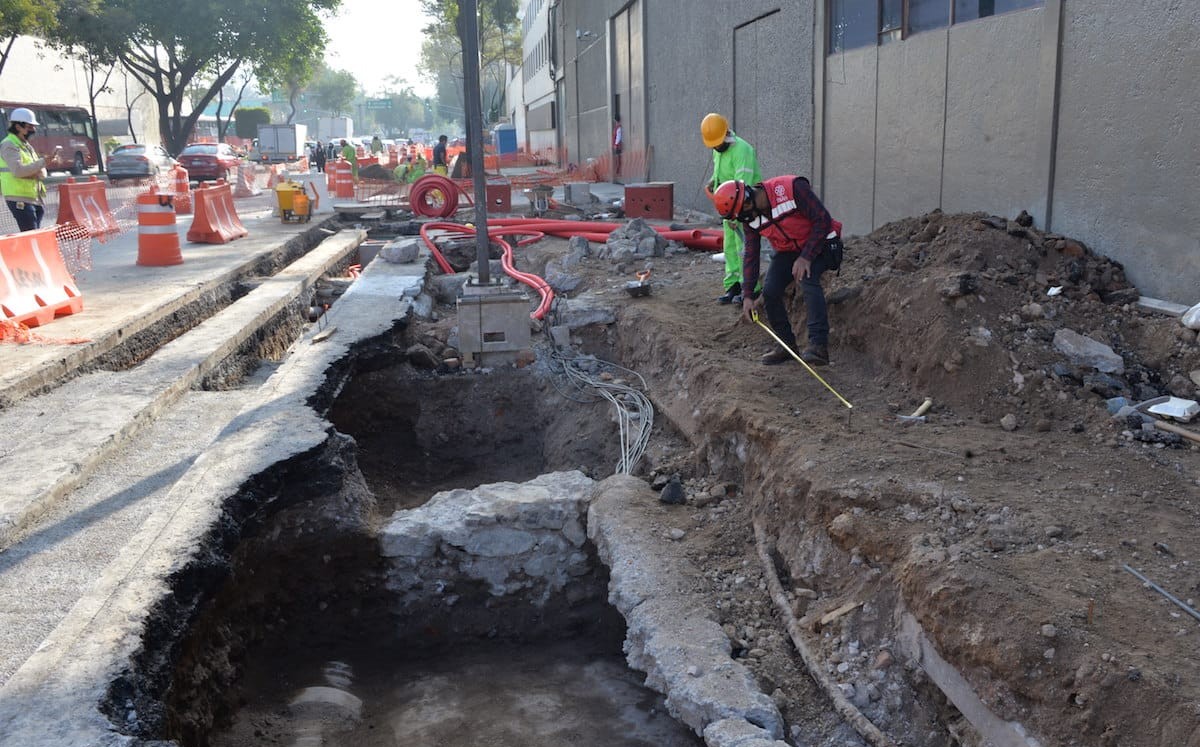 INAH descubre vestigios arquitectónicos debajo de la colonia Doctores (Foto: Meliton Tapia INAH)