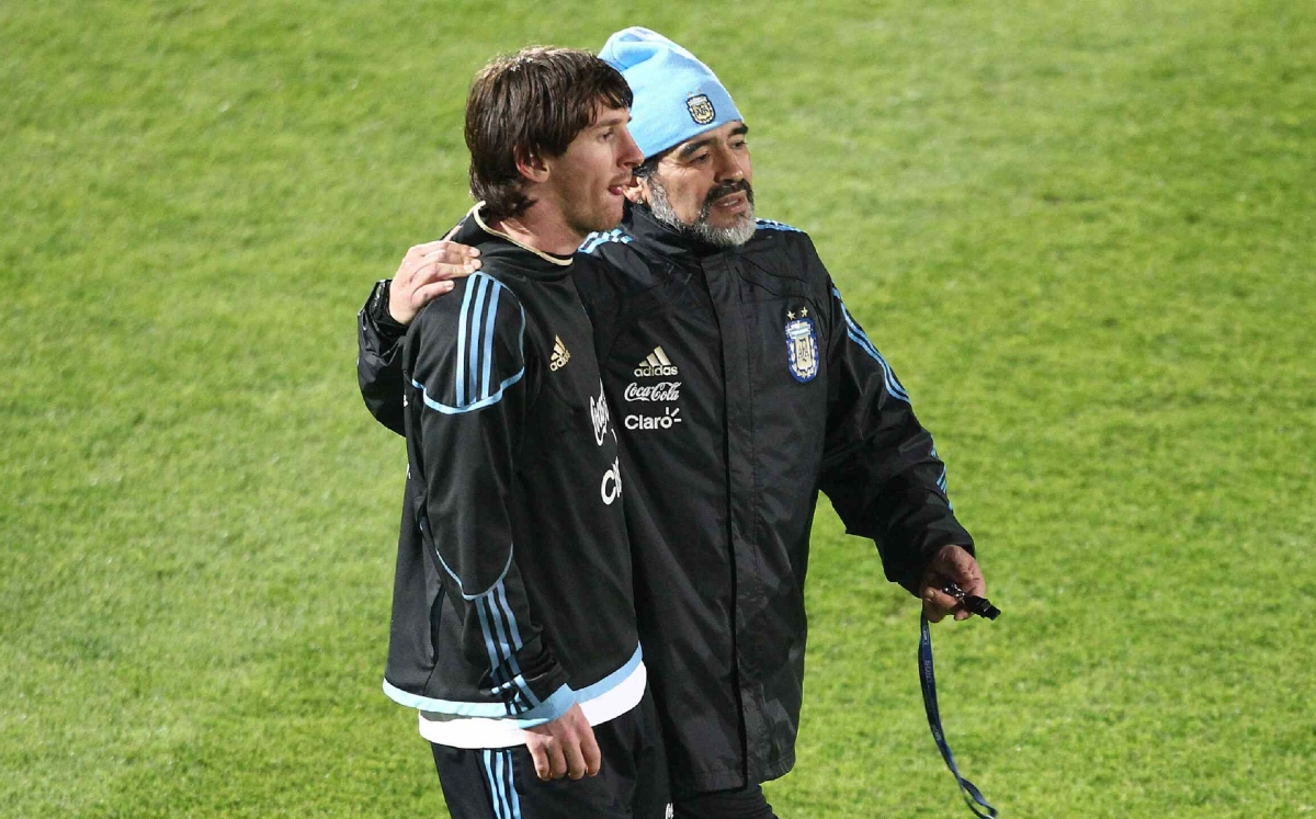 Lionel Messi y Diego Maradona con la selección de Argentina (Mexsport)