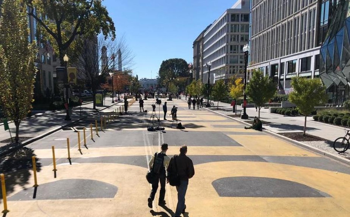 Washintong DC amanece con calma y con negocios cerrados tras elecciones de EU