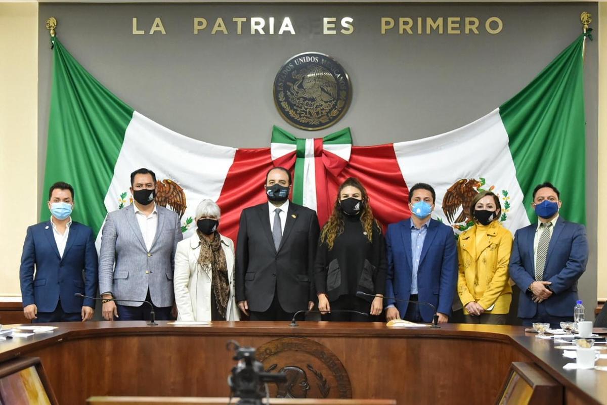 Alejandro Habib Nicolás presentó su segundo informe de actividades. (Cortesía)