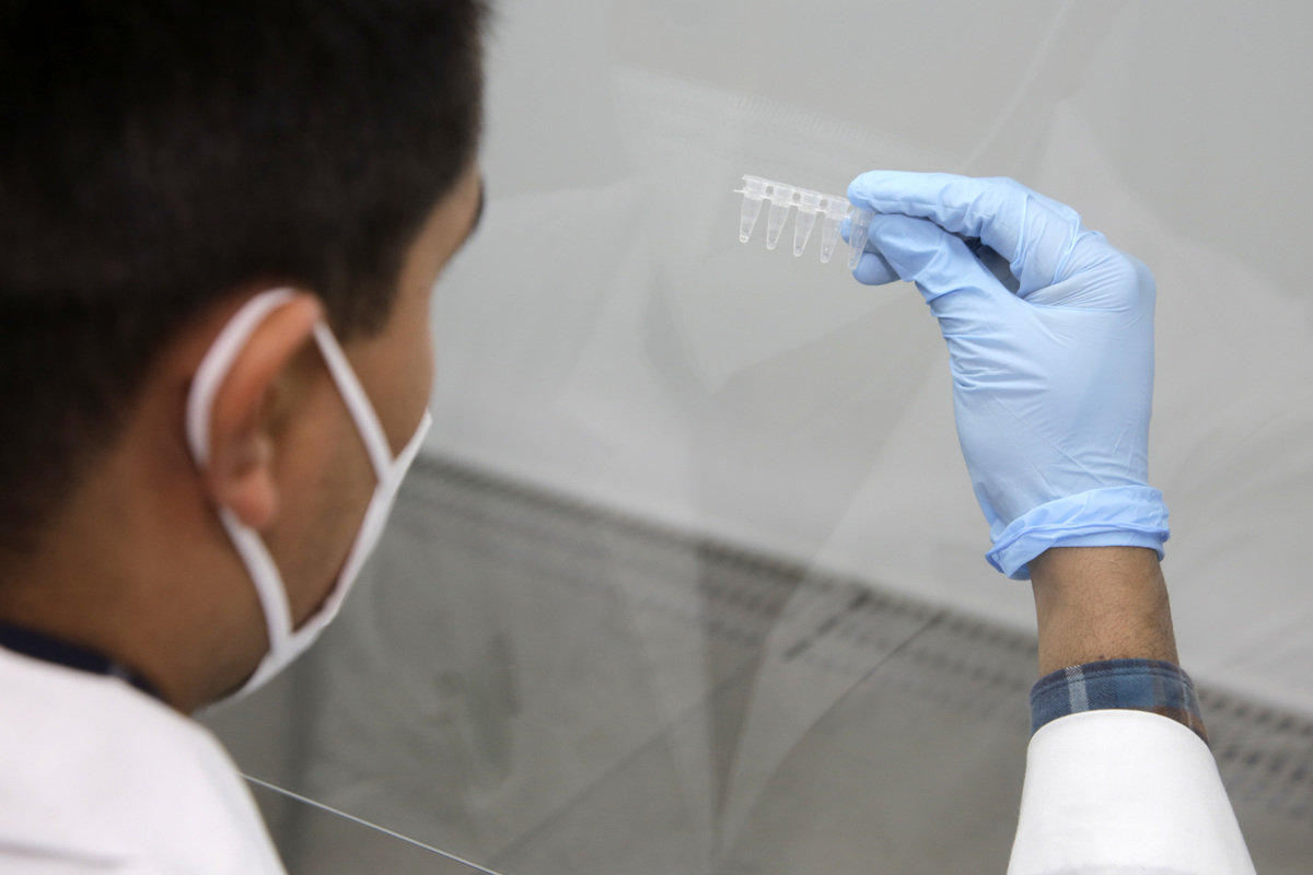 Aplican prueba PCR para covid-19 en Laboratorio de Diagnóstico Molecular de UPAEP. (Agencia Enfoque)