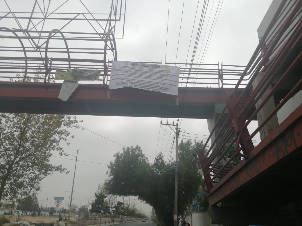 La solicitud se puso en una manta. (Especial)