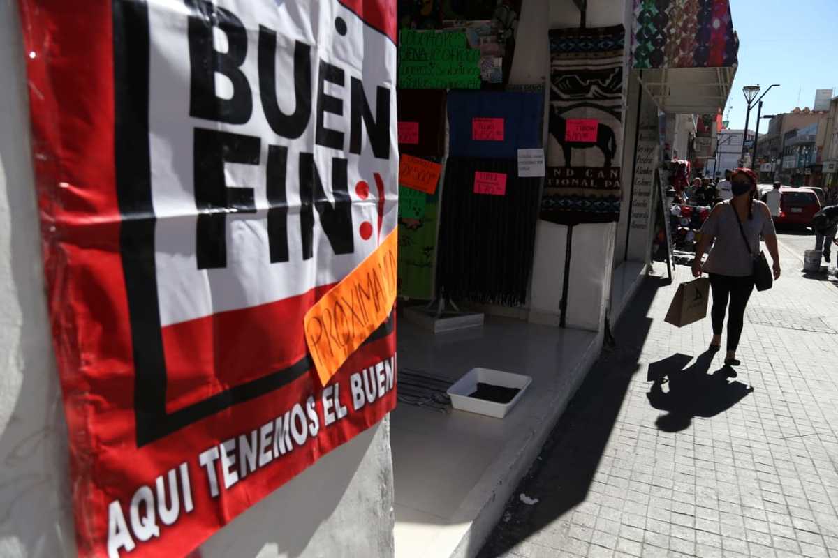 Comerciantes de Pachuca se preparan para el Buen Fin. (Jorge Sánchez)