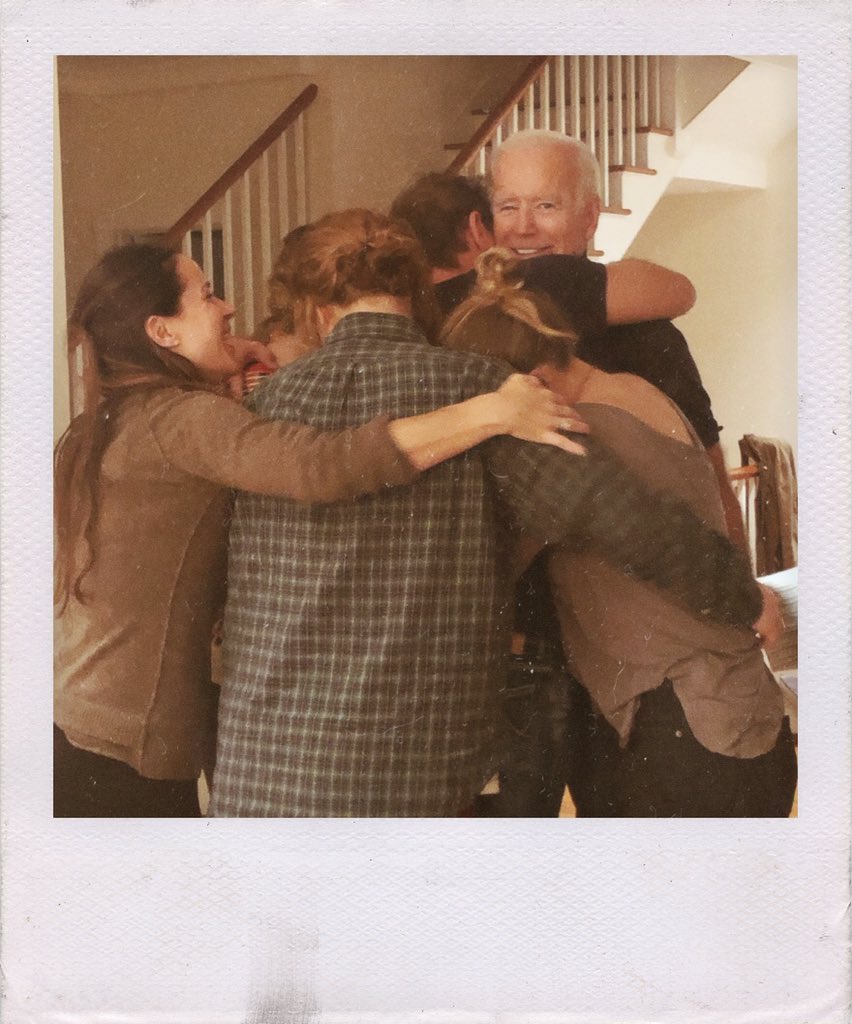 Joe Biden celebró con un abrazo en familia su triunfo en las elecciones | Naomi Biden