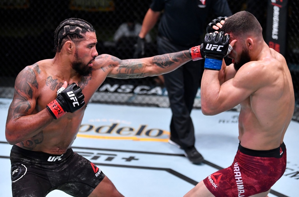Peleador casi pierde oreja en UFC Las Vegas 13 (UFC)