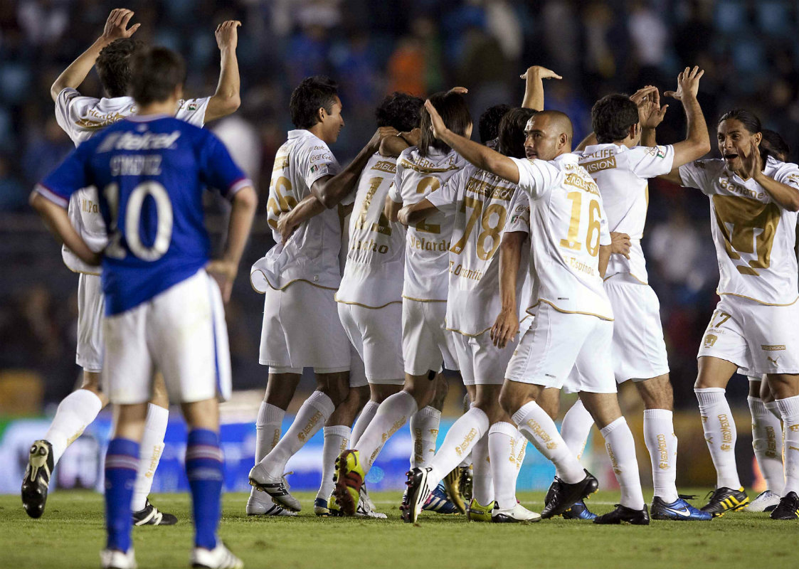 Pumas ha derrotado varias veces a Cruz Azul en duelos con implicaciones de liguilla o en eliminatorias directas (Mexsport)