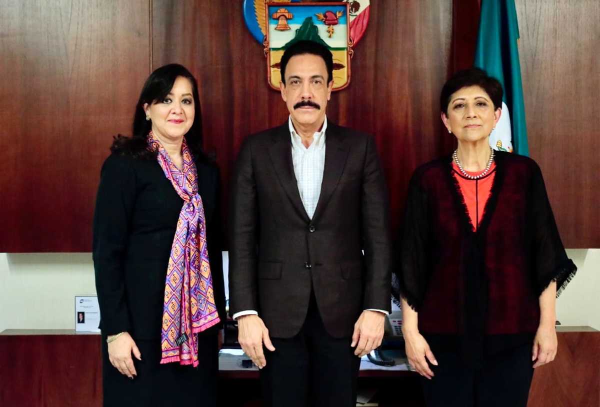 El gobernador Omar Fayad se reunió con Janet Herrera Meneses. (Cortesía)