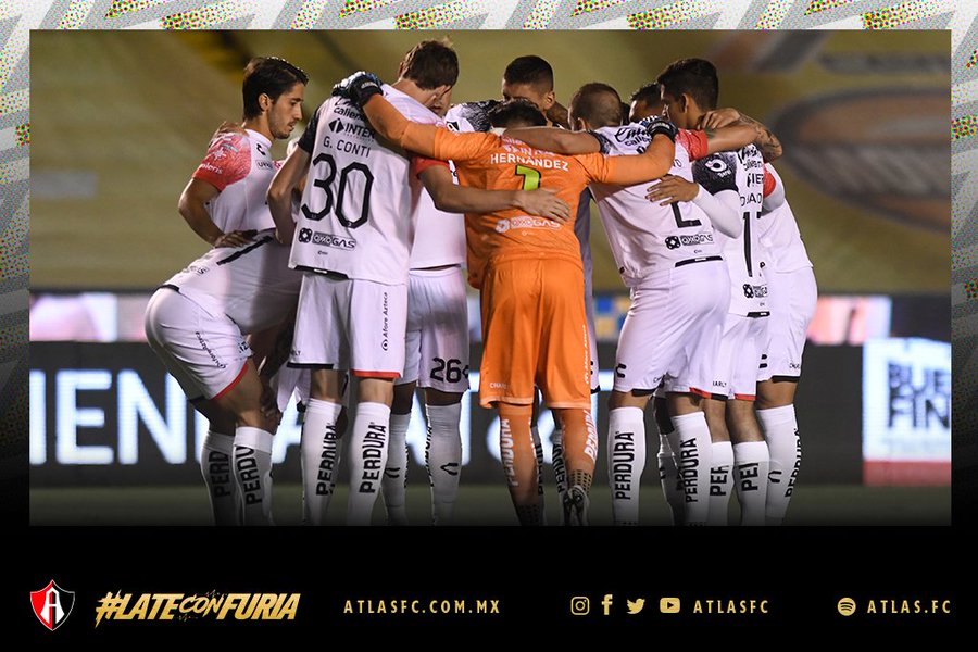 Los Zorros sumaron apenas 14 puntos en el campeonato. (Especial)