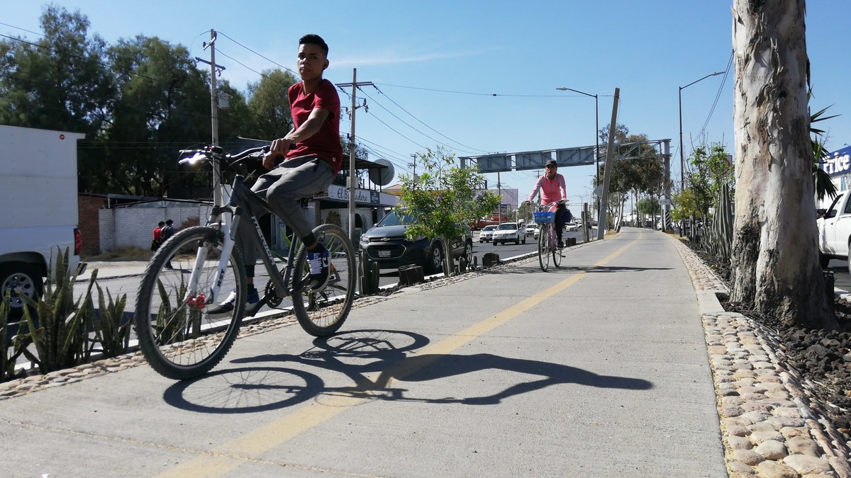 Desmienten ciclistas a Policía de León, no hay vigilancia en ciclovías. Foto: Dany Béjar.