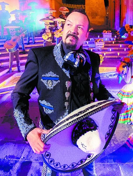 Pepe Aguilar.
