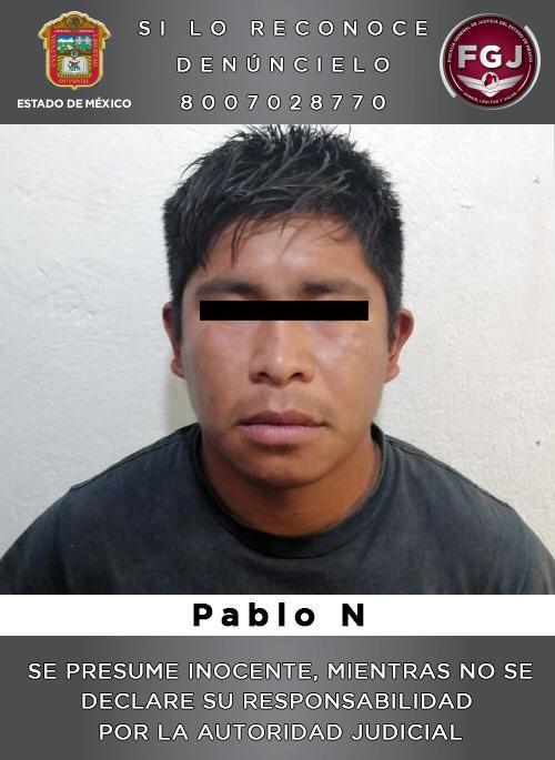 Pensando que la víctima había fallecido, la arrojó a una barranca y huyó.